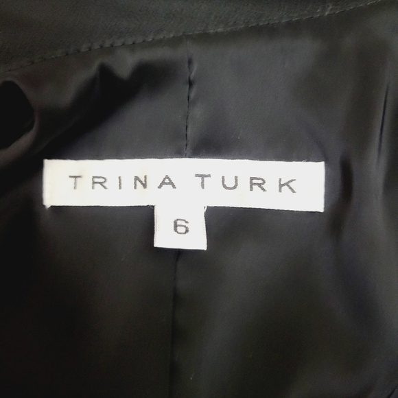 Trina Turk Black Nika Shift Dress Size 6 Sleeveless Crepe Drape Back Minimalist - Picture 8 of 9